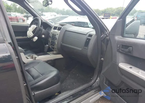 2010 Ford Escape Xlt from USA, damaged, VIN 1FMCU0D74AKB79329